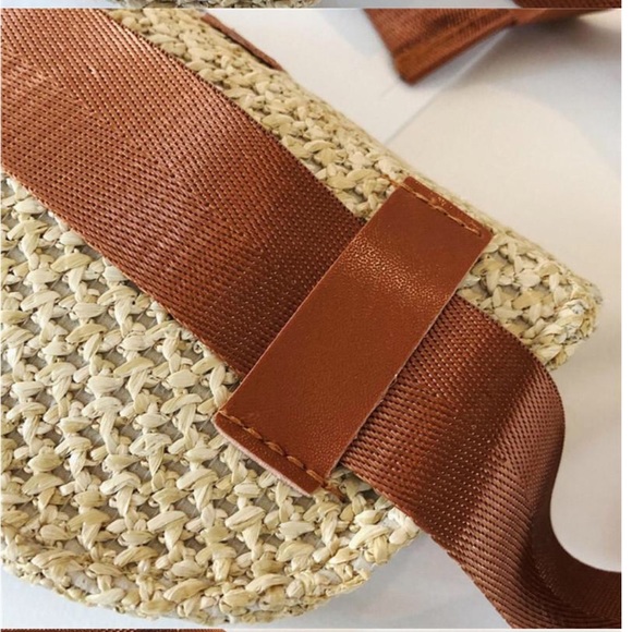 Woven Boho Sea Grass Fanny Pack - Picture 9 of 12